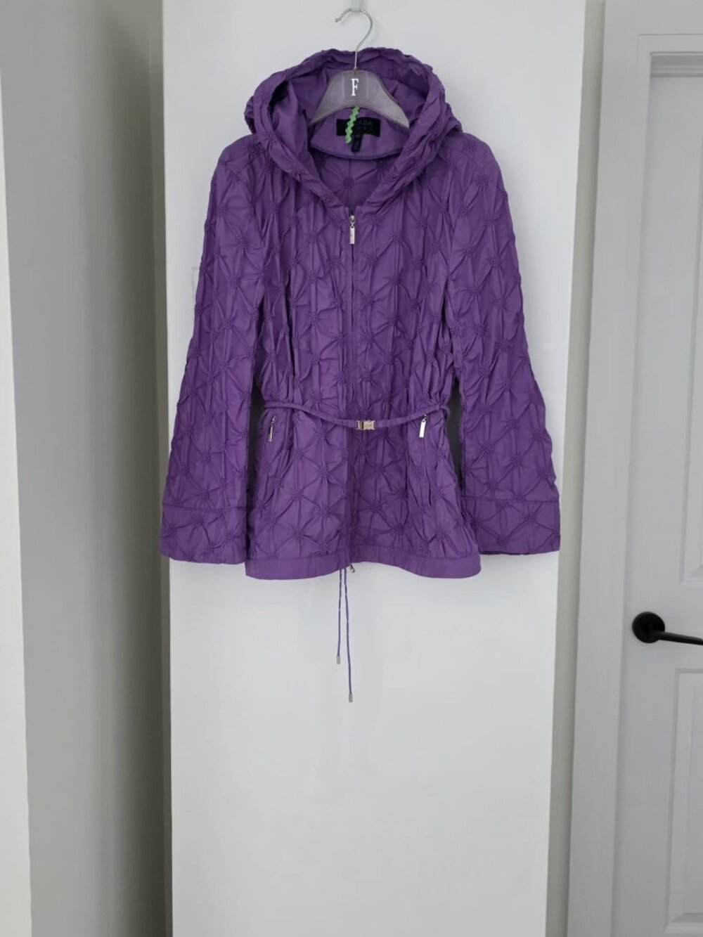ESCADA JACKET! RARE. - Picture 11 of 15